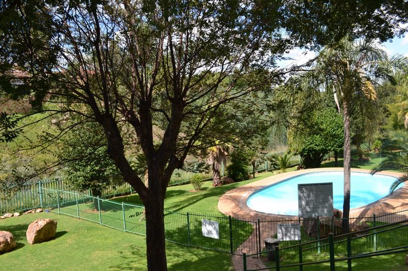 To Let 3 Bedroom Property for Rent in Kenmare Gauteng