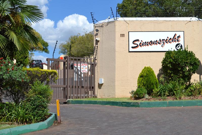 To Let 3 Bedroom Property for Rent in Kenmare Gauteng