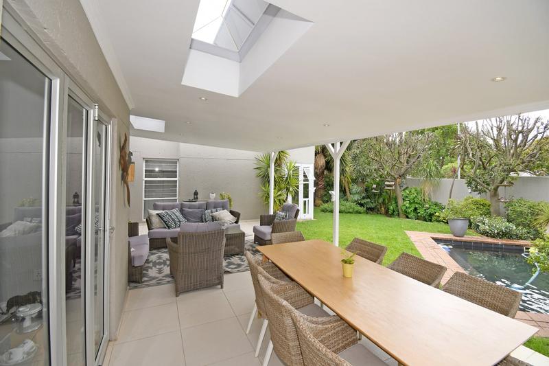 To Let 3 Bedroom Property for Rent in Magaliessig Gauteng