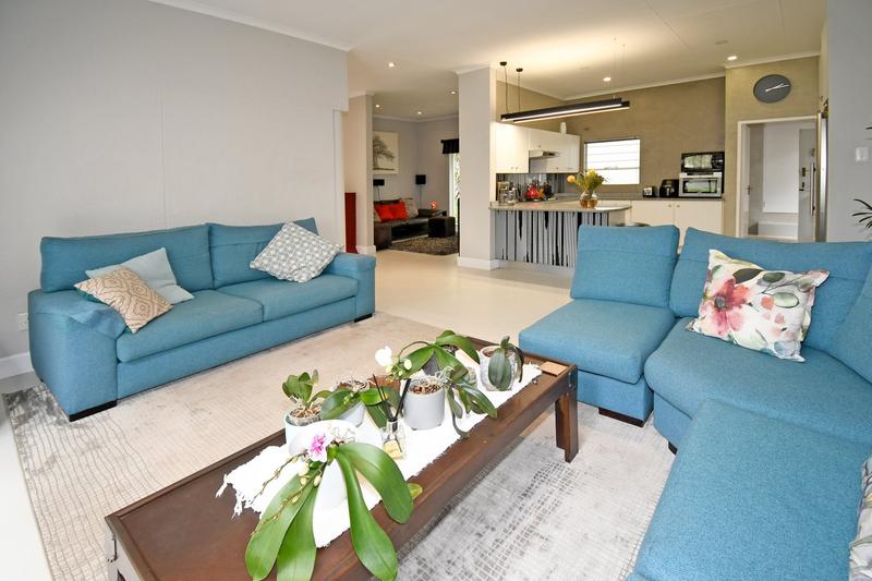To Let 3 Bedroom Property for Rent in Magaliessig Gauteng
