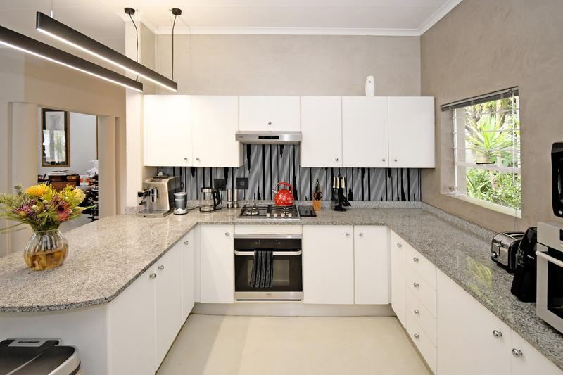 To Let 3 Bedroom Property for Rent in Magaliessig Gauteng