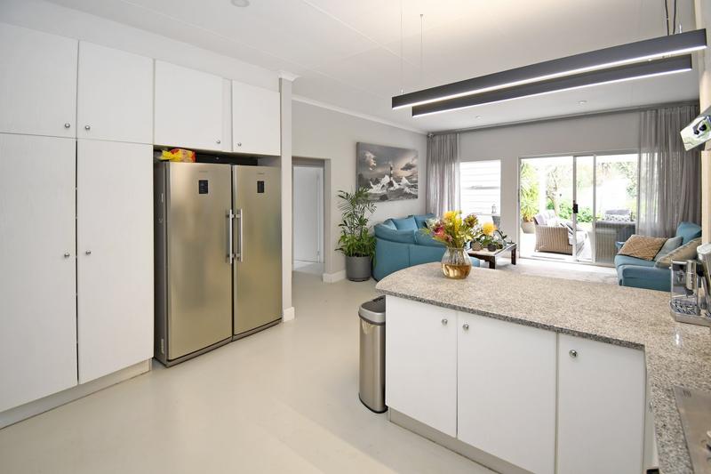 To Let 3 Bedroom Property for Rent in Magaliessig Gauteng