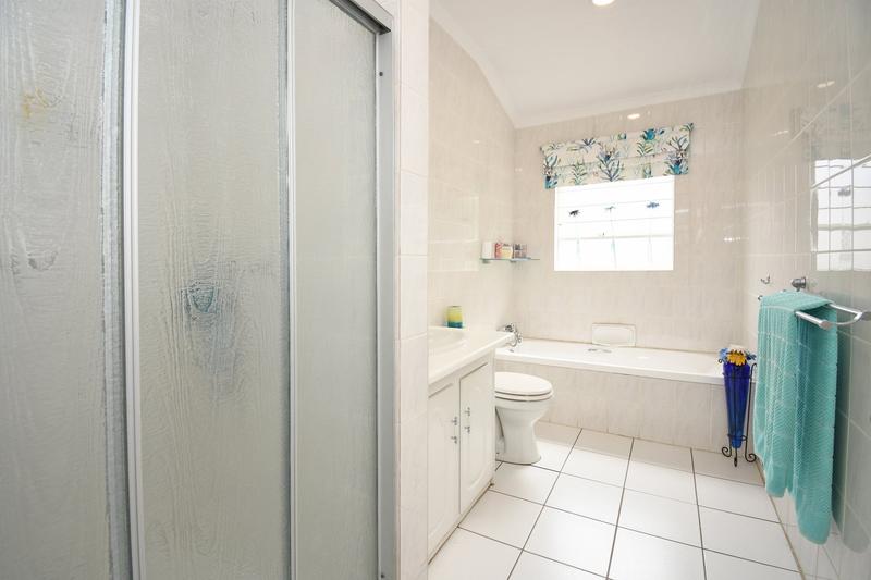 To Let 3 Bedroom Property for Rent in Magaliessig Gauteng