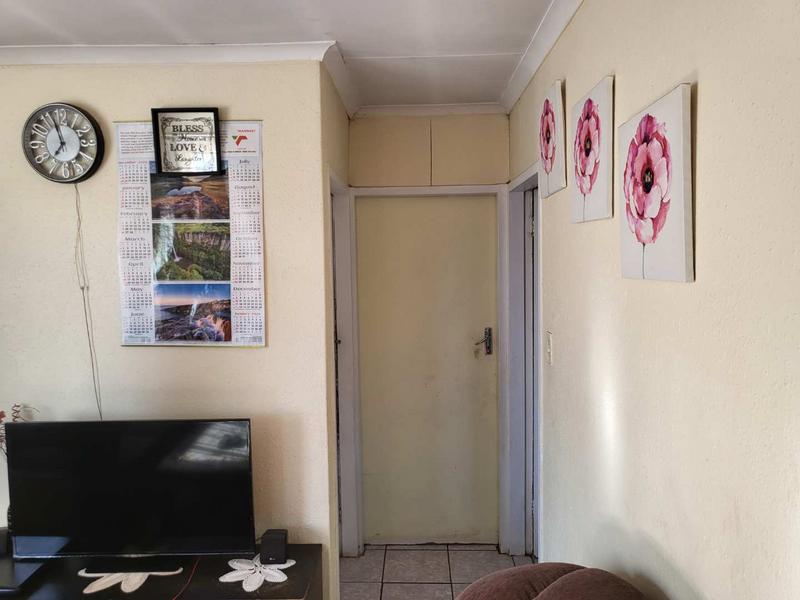 2 Bedroom Property for Sale in Mapleton A H Gauteng