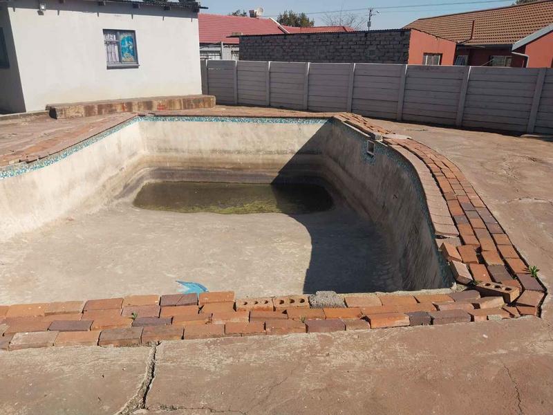 3 Bedroom Property for Sale in Leondale Gauteng