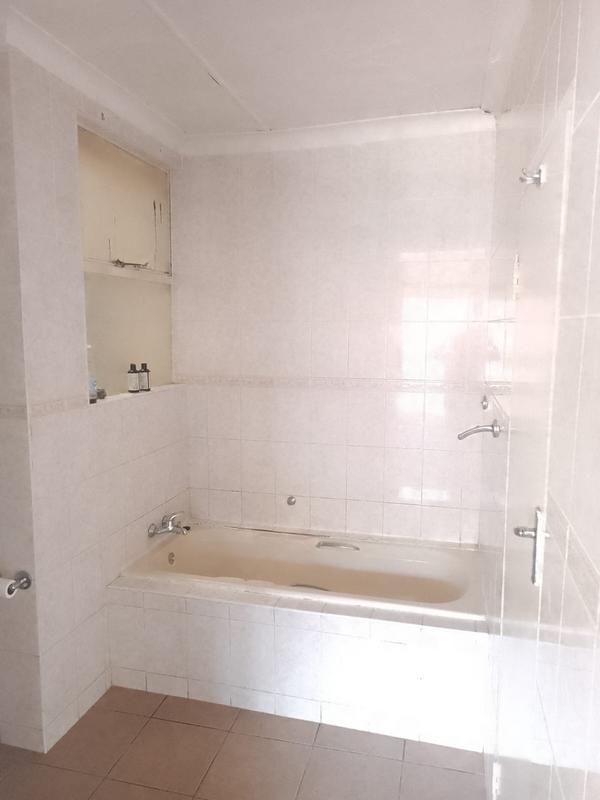 2 Bedroom Property for Sale in Windsor Gauteng