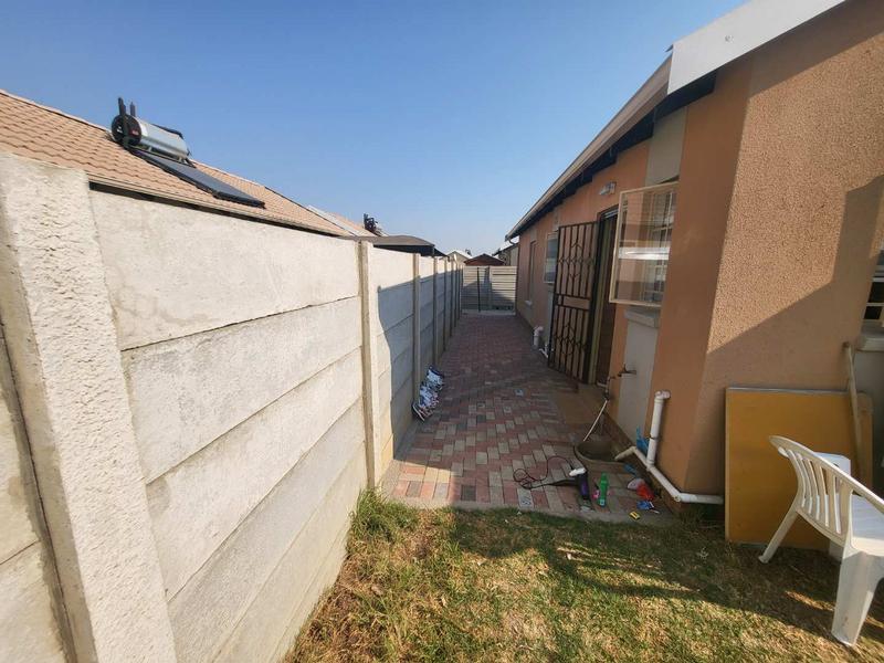3 Bedroom Property for Sale in Sky City Gauteng