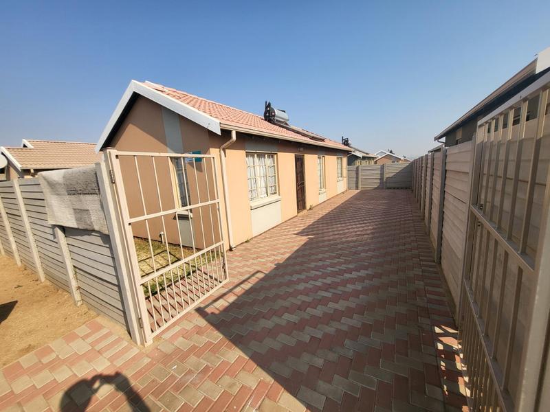 3 Bedroom Property for Sale in Sky City Gauteng