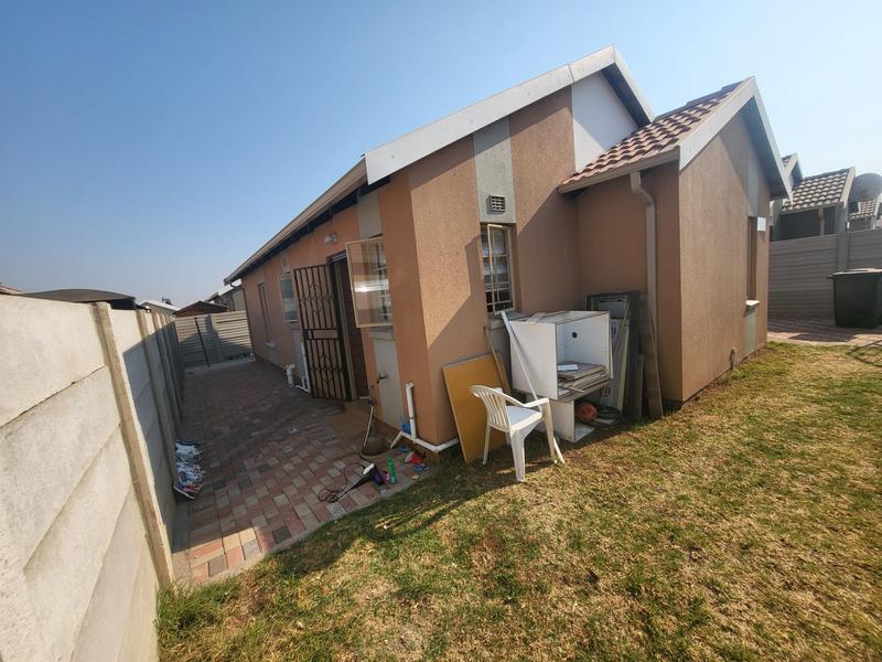 3 Bedroom Property for Sale in Sky City Gauteng