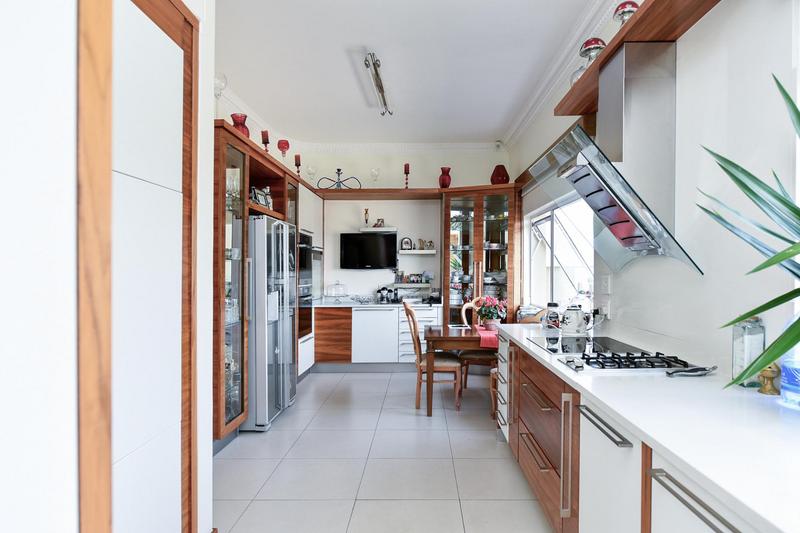 4 Bedroom Property for Sale in Bedfordview Gauteng