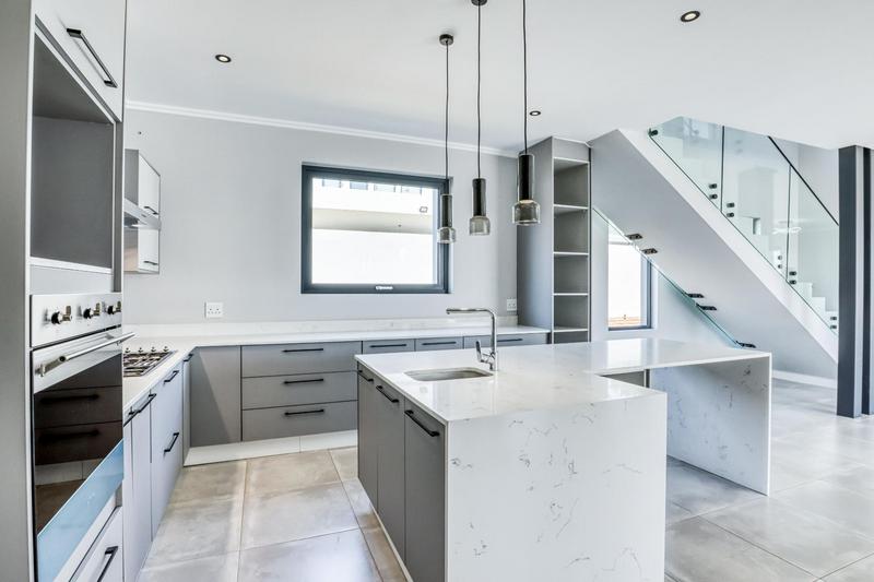 3 Bedroom Property for Sale in Bedfordview Gauteng