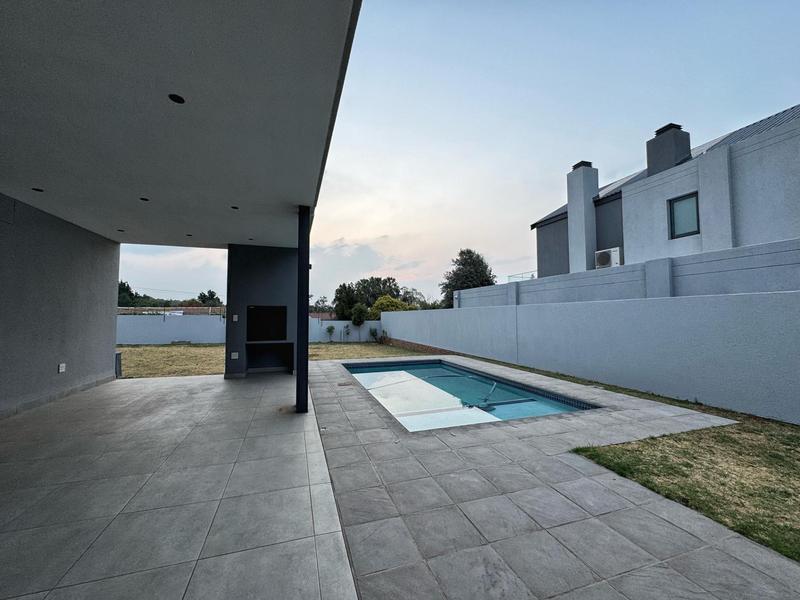 3 Bedroom Property for Sale in Bedfordview Gauteng