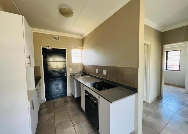 2 Bedroom Property for Sale in Fleurhof Gauteng