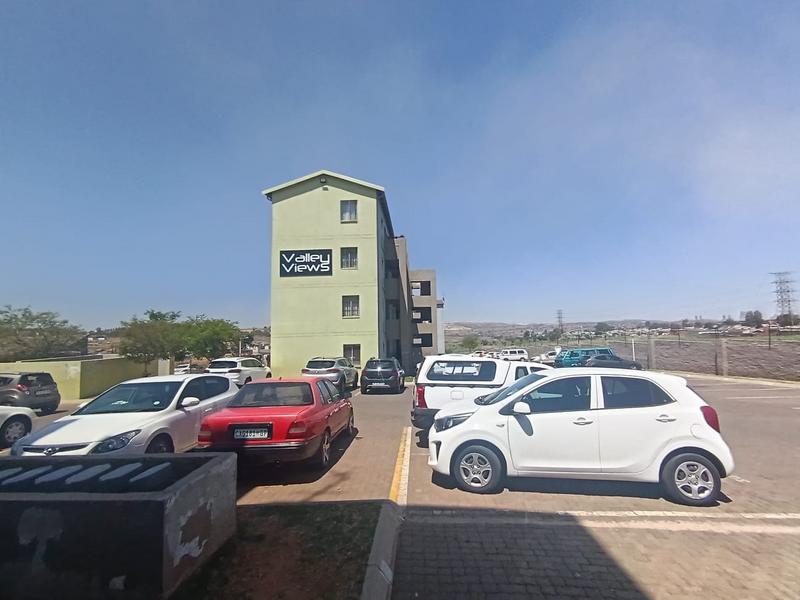 2 Bedroom Property for Sale in Fleurhof Gauteng