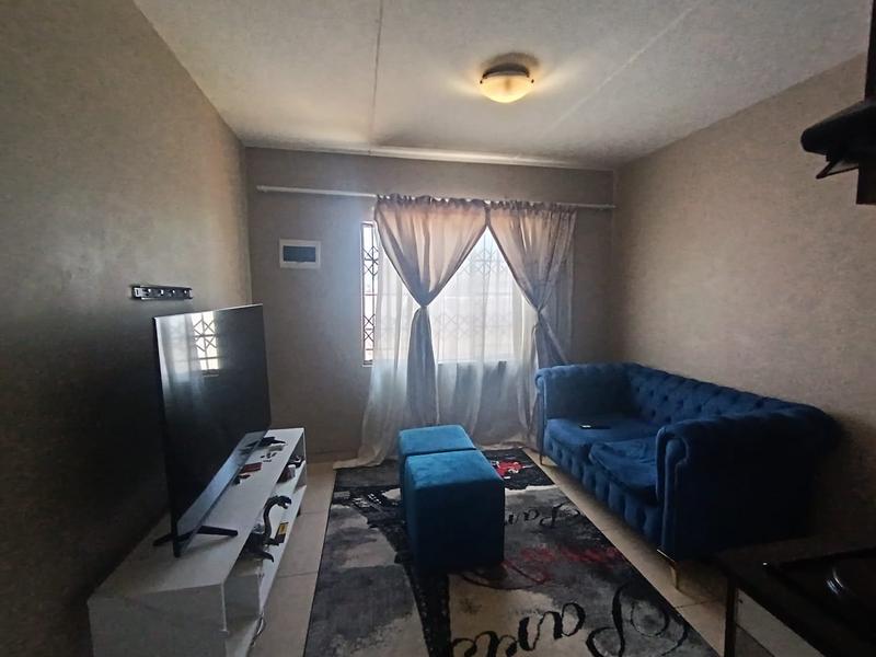 2 Bedroom Property for Sale in Fleurhof Gauteng