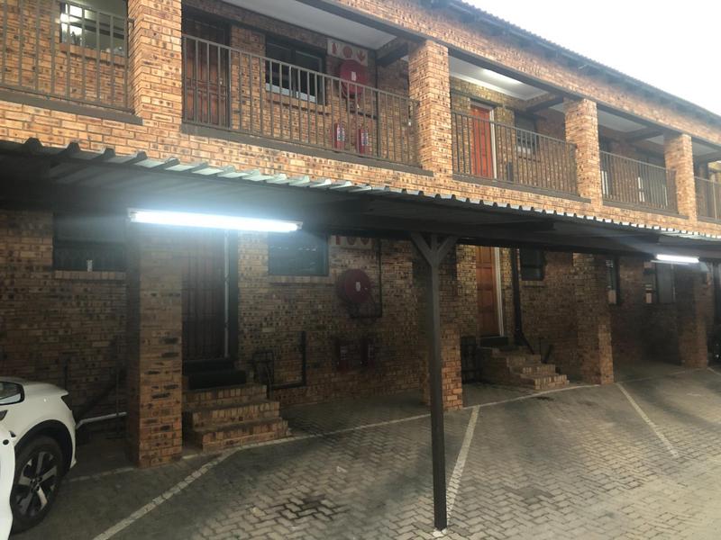 2 Bedroom Property for Sale in Florida Gauteng
