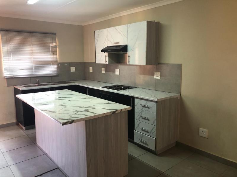2 Bedroom Property for Sale in Florida Gauteng
