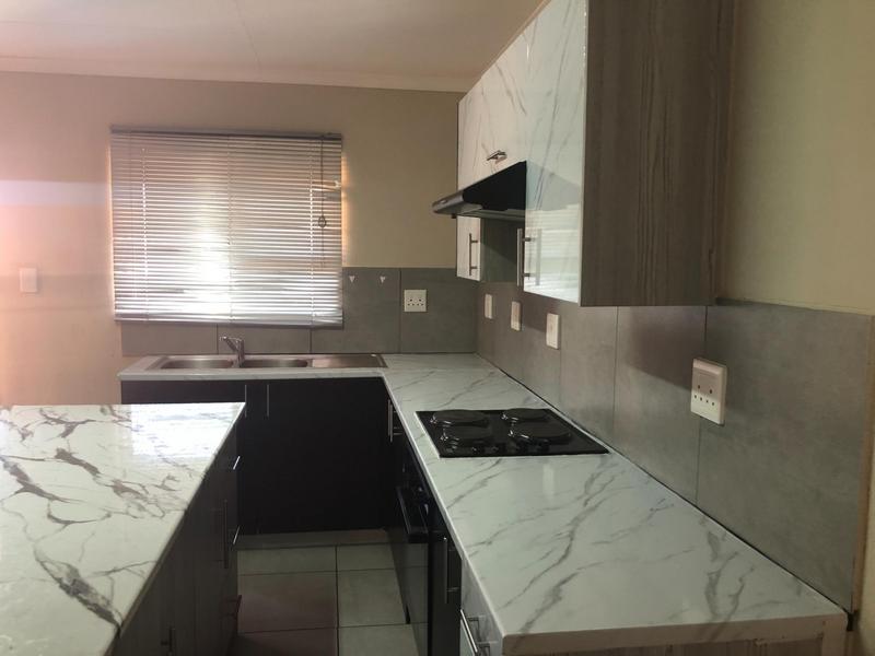 2 Bedroom Property for Sale in Florida Gauteng