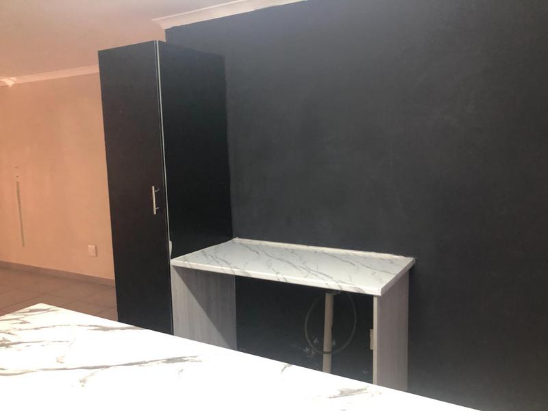 2 Bedroom Property for Sale in Florida Gauteng