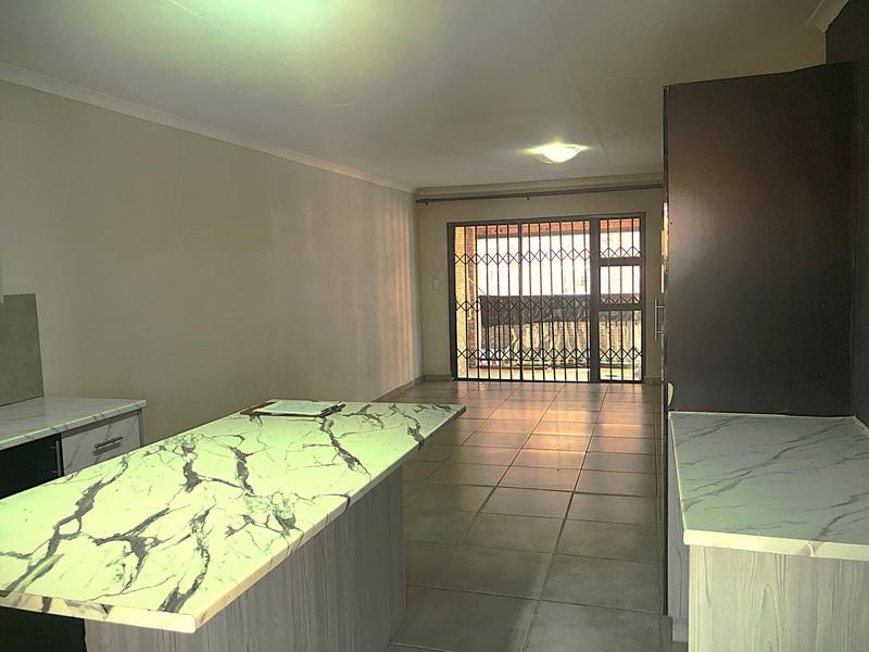 2 Bedroom Property for Sale in Florida Gauteng