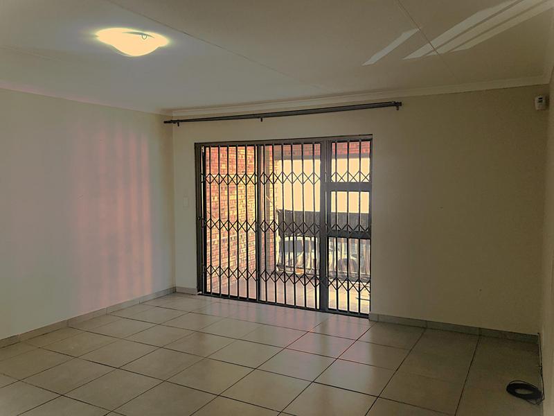 2 Bedroom Property for Sale in Florida Gauteng