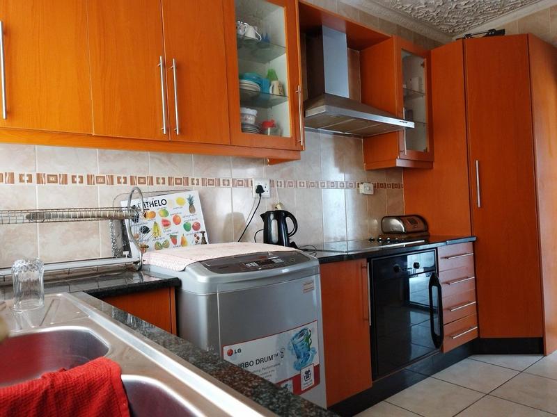 4 Bedroom Property for Sale in Chiawelo Gauteng