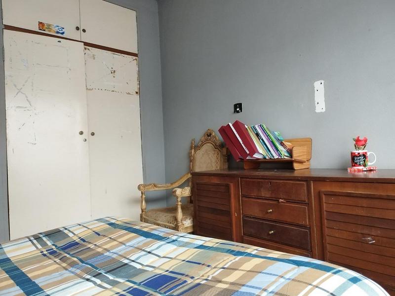 4 Bedroom Property for Sale in Chiawelo Gauteng