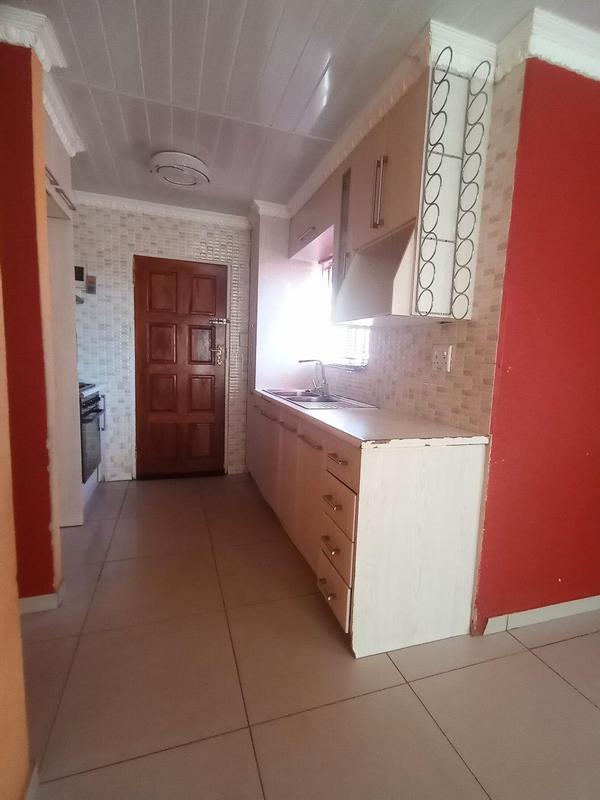 3 Bedroom Property for Sale in Protea Glen Gauteng
