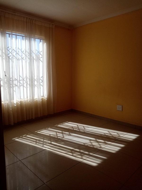 3 Bedroom Property for Sale in Protea Glen Gauteng