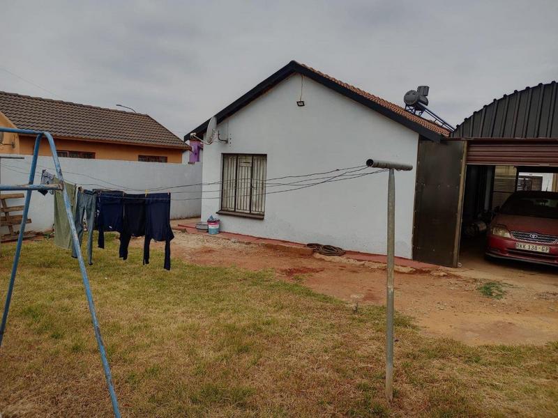 3 Bedroom Property for Sale in Protea Glen Gauteng