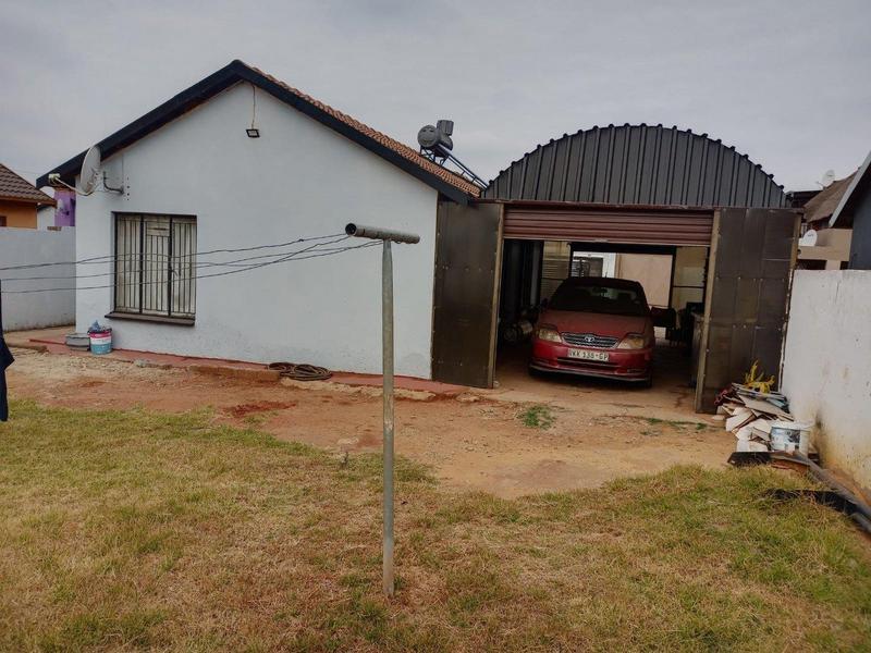 3 Bedroom Property for Sale in Protea Glen Gauteng