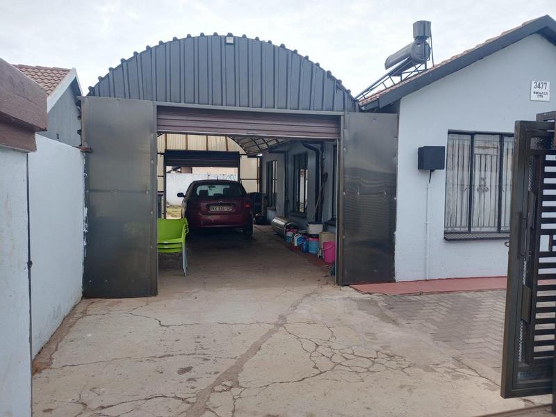 3 Bedroom Property for Sale in Protea Glen Gauteng