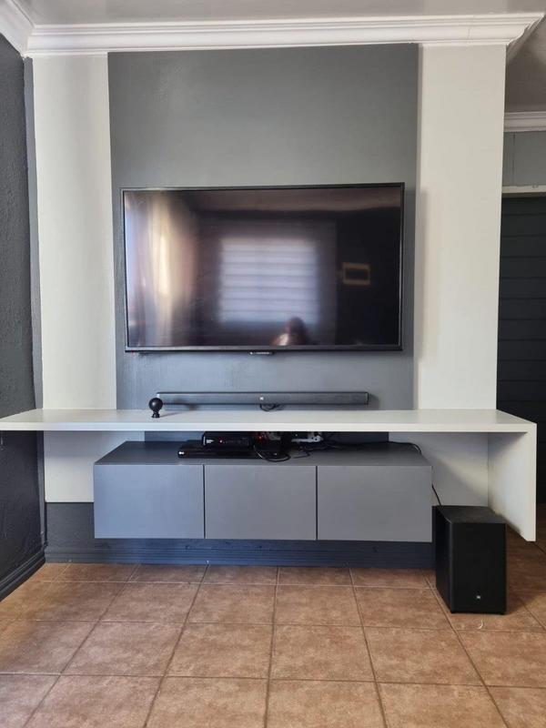 2 Bedroom Property for Sale in Protea Glen Gauteng