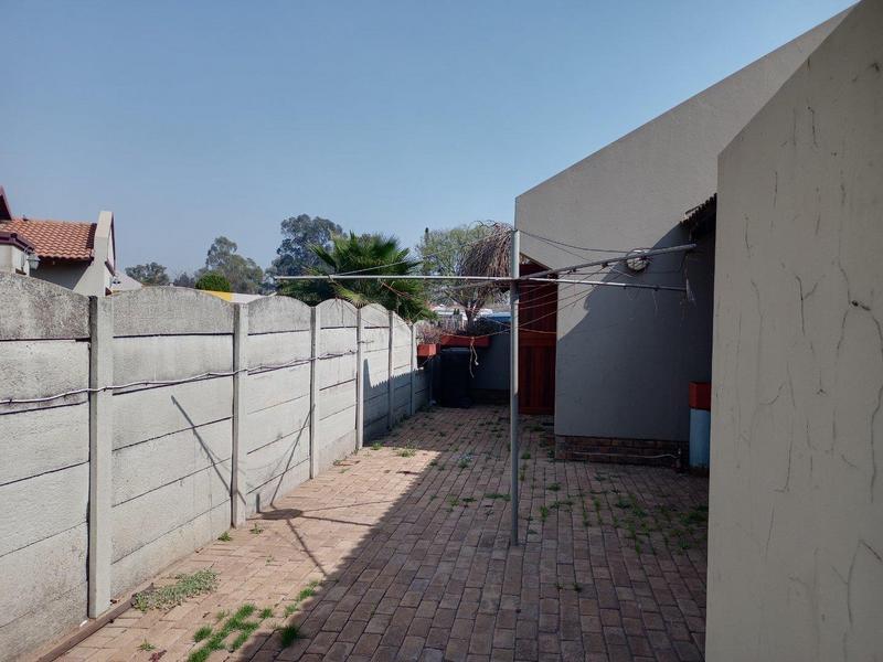 2 Bedroom Property for Sale in Springs Gauteng