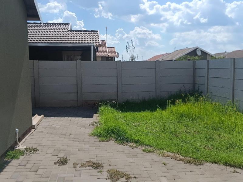 2 Bedroom Property for Sale in Sky City Gauteng