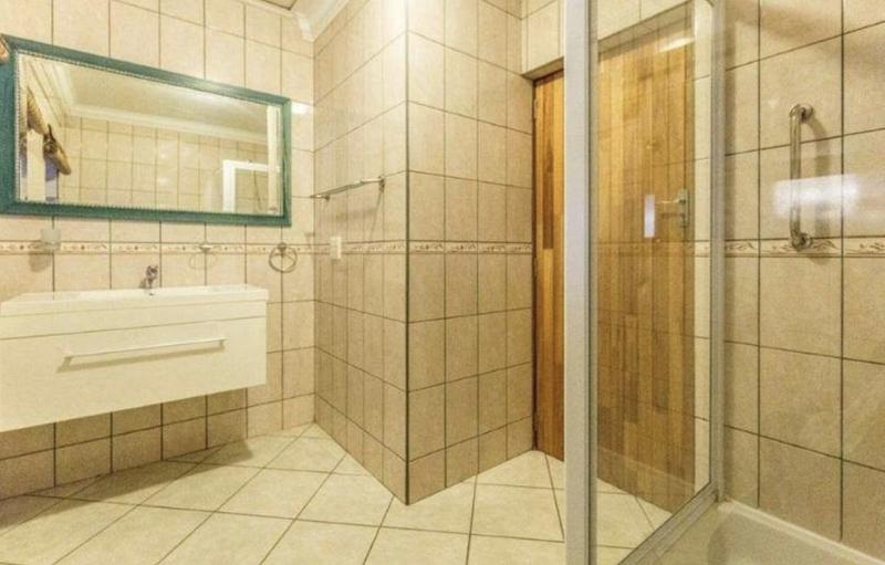 6 Bedroom Property for Sale in Midstream Estate Gauteng