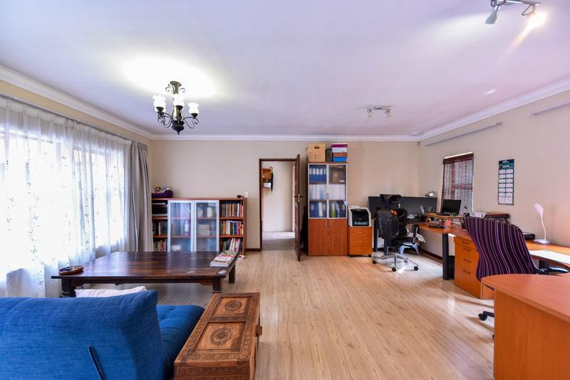 6 Bedroom Property for Sale in Midstream Estate Gauteng