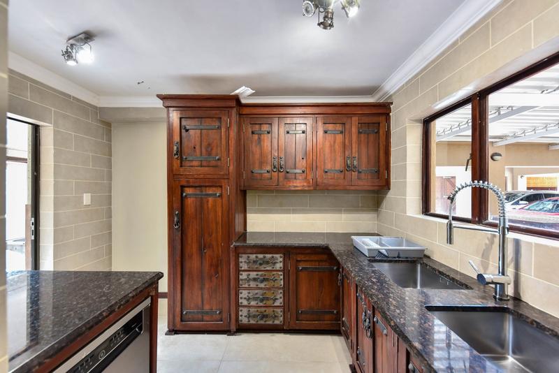 6 Bedroom Property for Sale in Midstream Estate Gauteng
