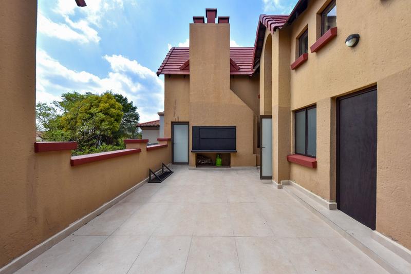 6 Bedroom Property for Sale in Midstream Estate Gauteng