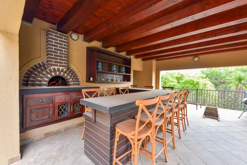 6 Bedroom Property for Sale in Midstream Estate Gauteng