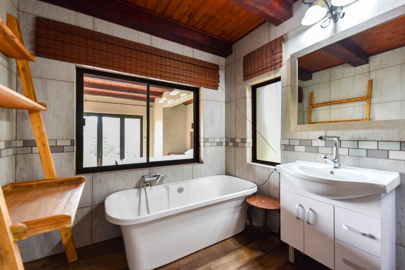 6 Bedroom Property for Sale in Midstream Estate Gauteng