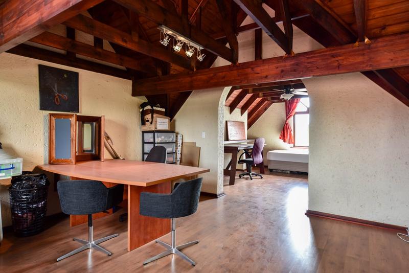 6 Bedroom Property for Sale in Midstream Estate Gauteng