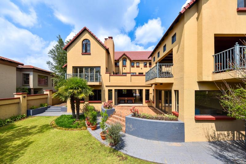 6 Bedroom Property for Sale in Midstream Estate Gauteng