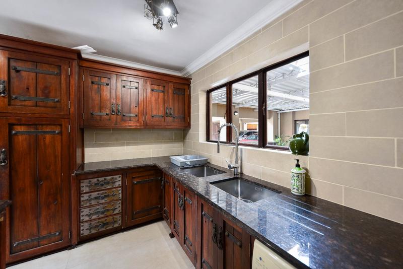 6 Bedroom Property for Sale in Midstream Estate Gauteng