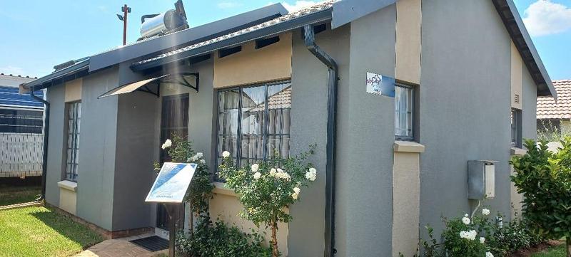 2 Bedroom Property for Sale in Sky City Gauteng