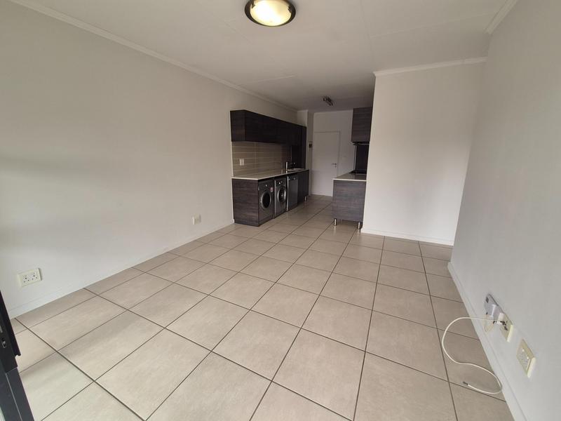 1 Bedroom Property for Sale in Olivedale Gauteng