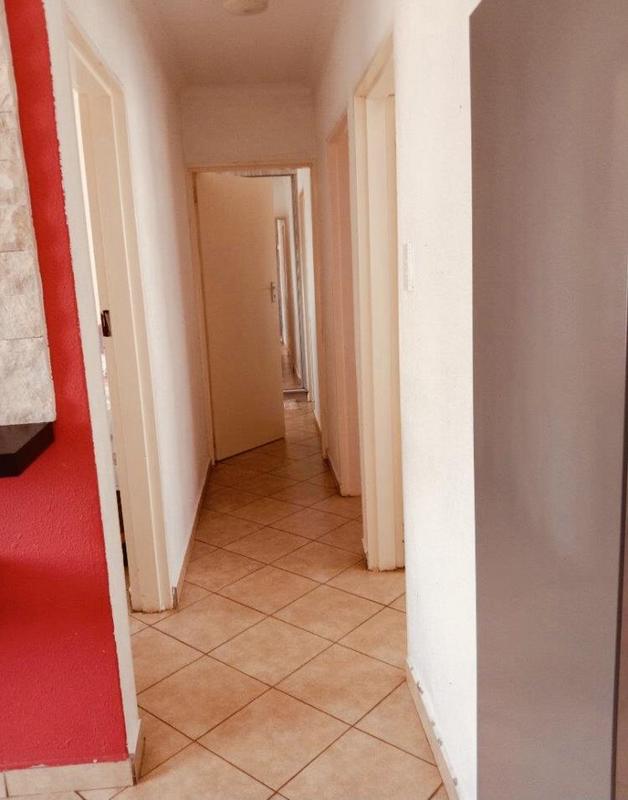 3 Bedroom Property for Sale in Theresa Park Gauteng
