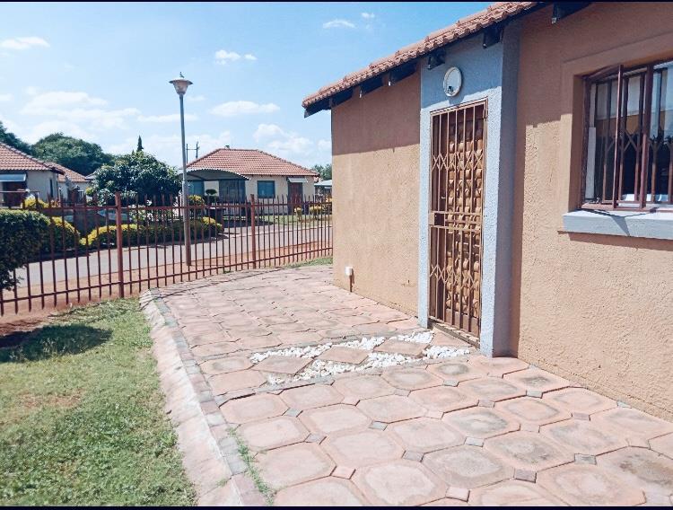 3 Bedroom Property for Sale in Theresa Park Gauteng