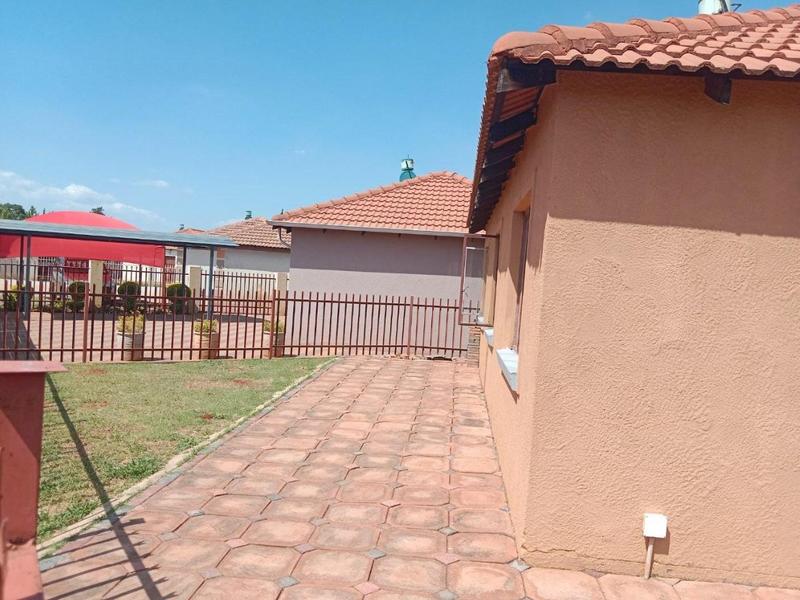 3 Bedroom Property for Sale in Theresa Park Gauteng