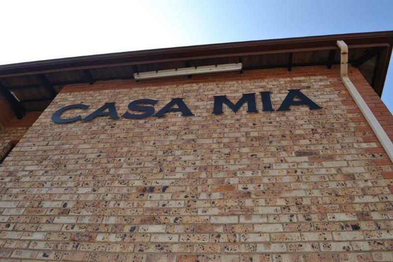 To Let 2 Bedroom Property for Rent in Sonneveld Gauteng